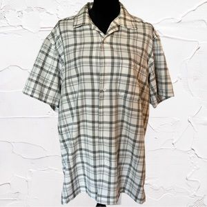 Men’s Button Up Collared Shirt